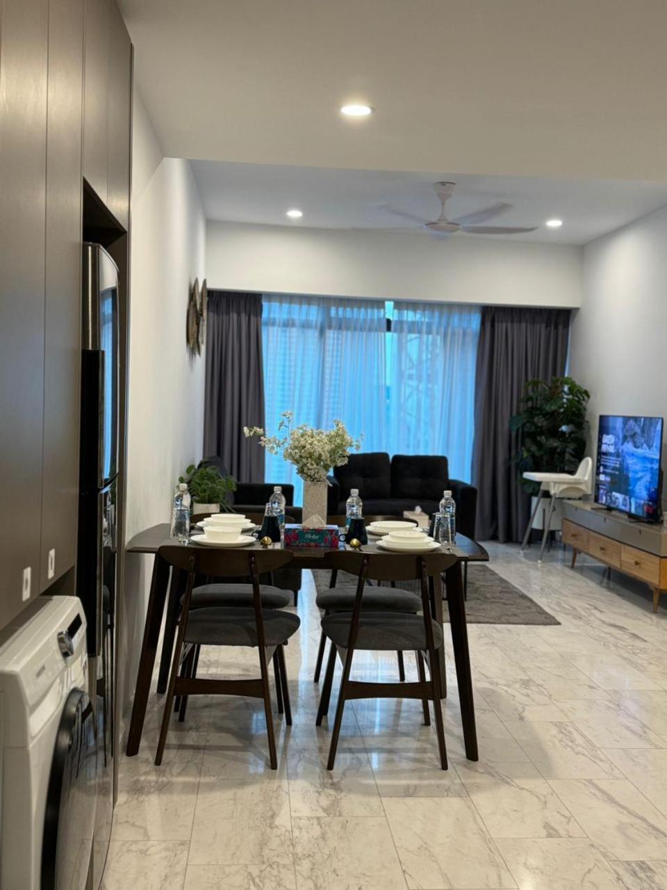 Eaton Residences Klcc By Perkasa Ikon Куала Лумпур Екстериор снимка