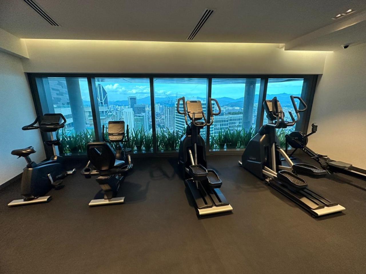 Eaton Residences Klcc By Perkasa Ikon Куала Лумпур Екстериор снимка
