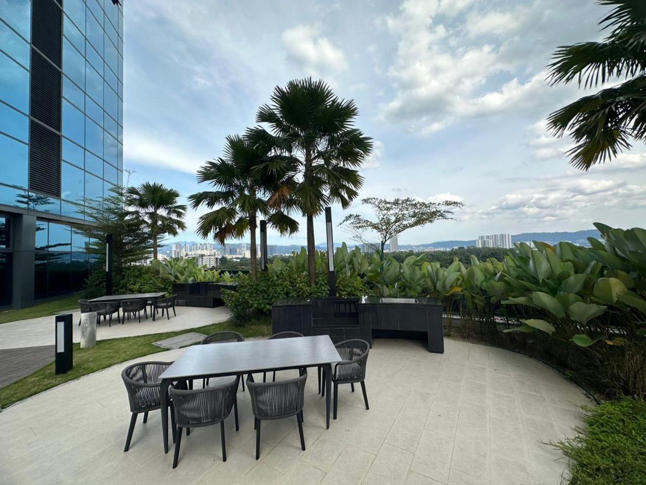 Eaton Residences Klcc By Perkasa Ikon Куала Лумпур Екстериор снимка